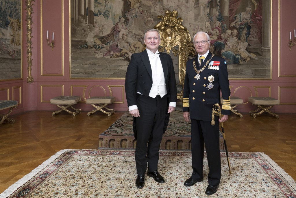 Suursaadik Lukk ja Rootsi kuningas Carl XVI Gustaf