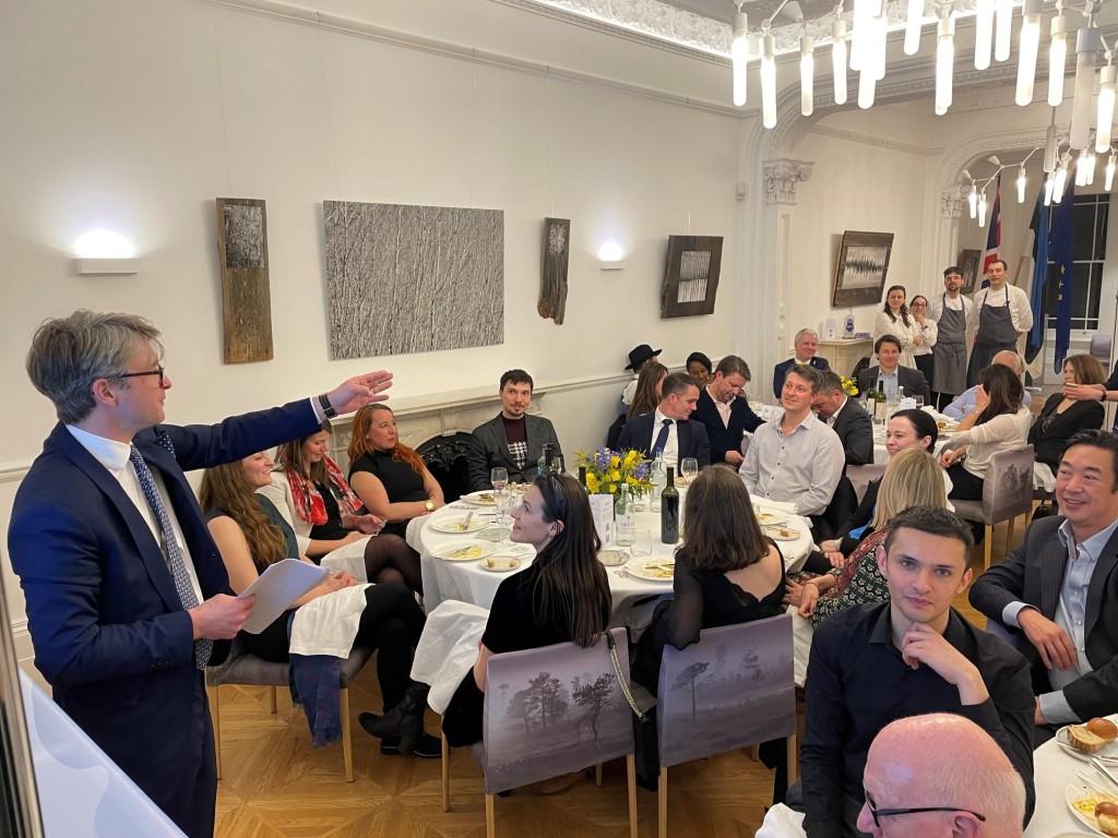 Heategevuslik õhtusöök Londonis