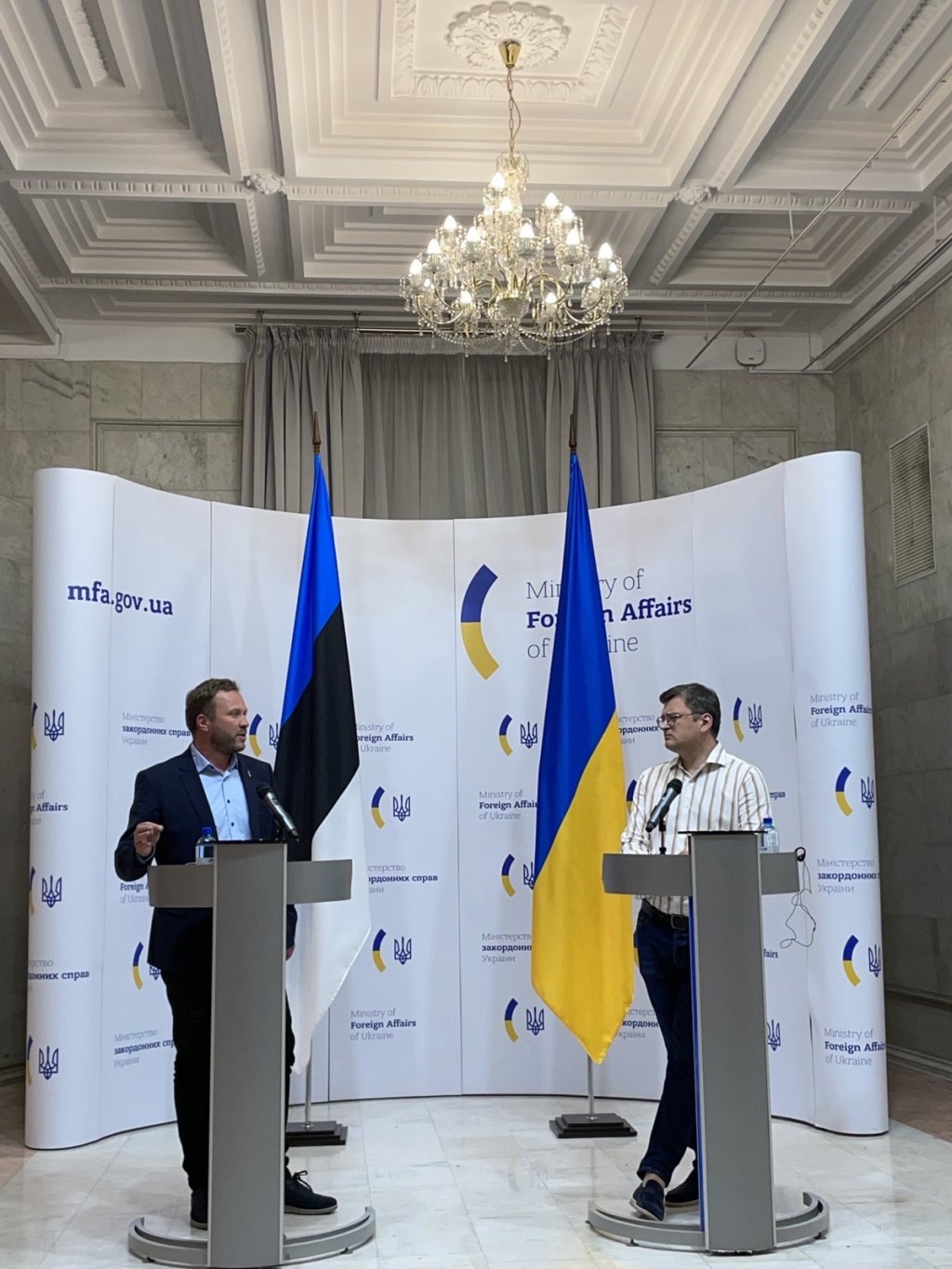 Tsahkna&Kuleba.JPG