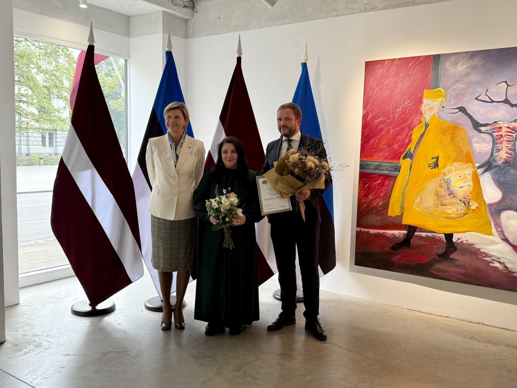 Estonian and Latvian Language Promotion Award goes to Riga Estonian Basic School teacher Katarina Magere.jpg