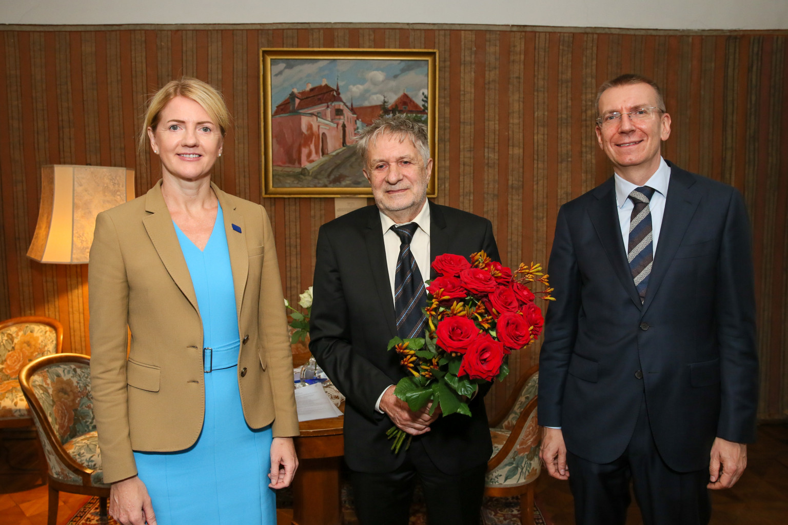 moodunud_aastal_eesti-lati_keeleauhinna_palvinud_lembit_vaba_valisminister_eva-maria_liimetsa_ja_lati_valisminister_edgars_rinkevicsega_0.jpg
