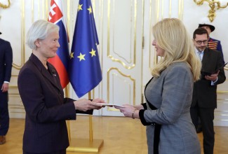Eesti suursaadik Merle Pajula ja Slovakkia president Zuzana Čaputová